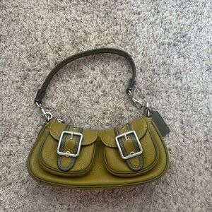 coach olive green shoulder bag